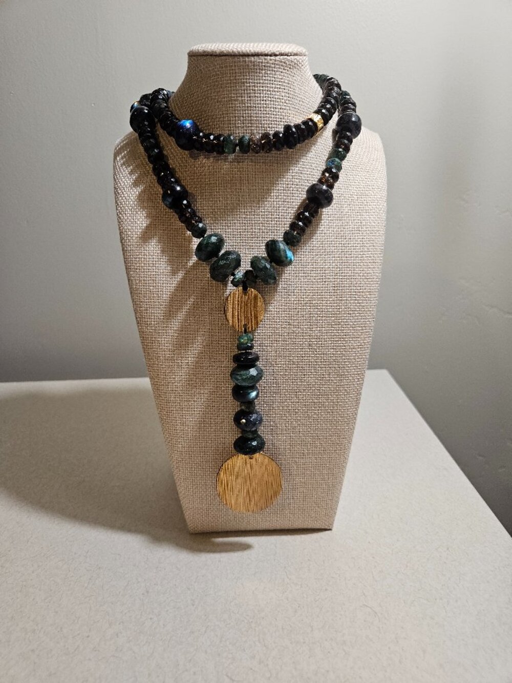 NEST JEWELRY Geen Labradorite Long Pendant Necklace